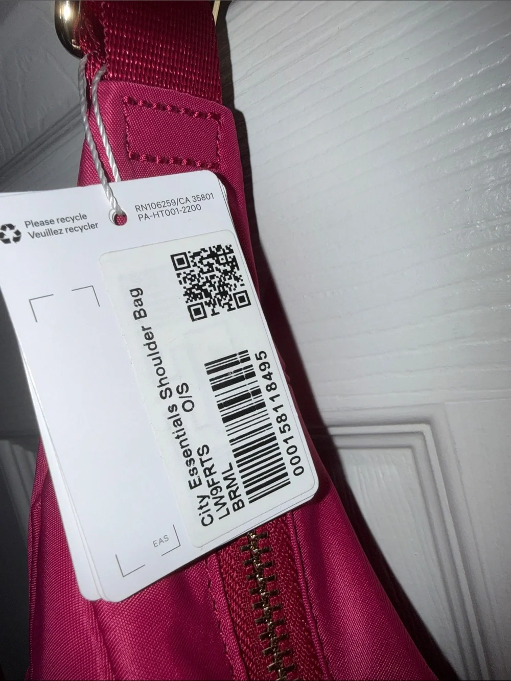 Lululemon city essential bag